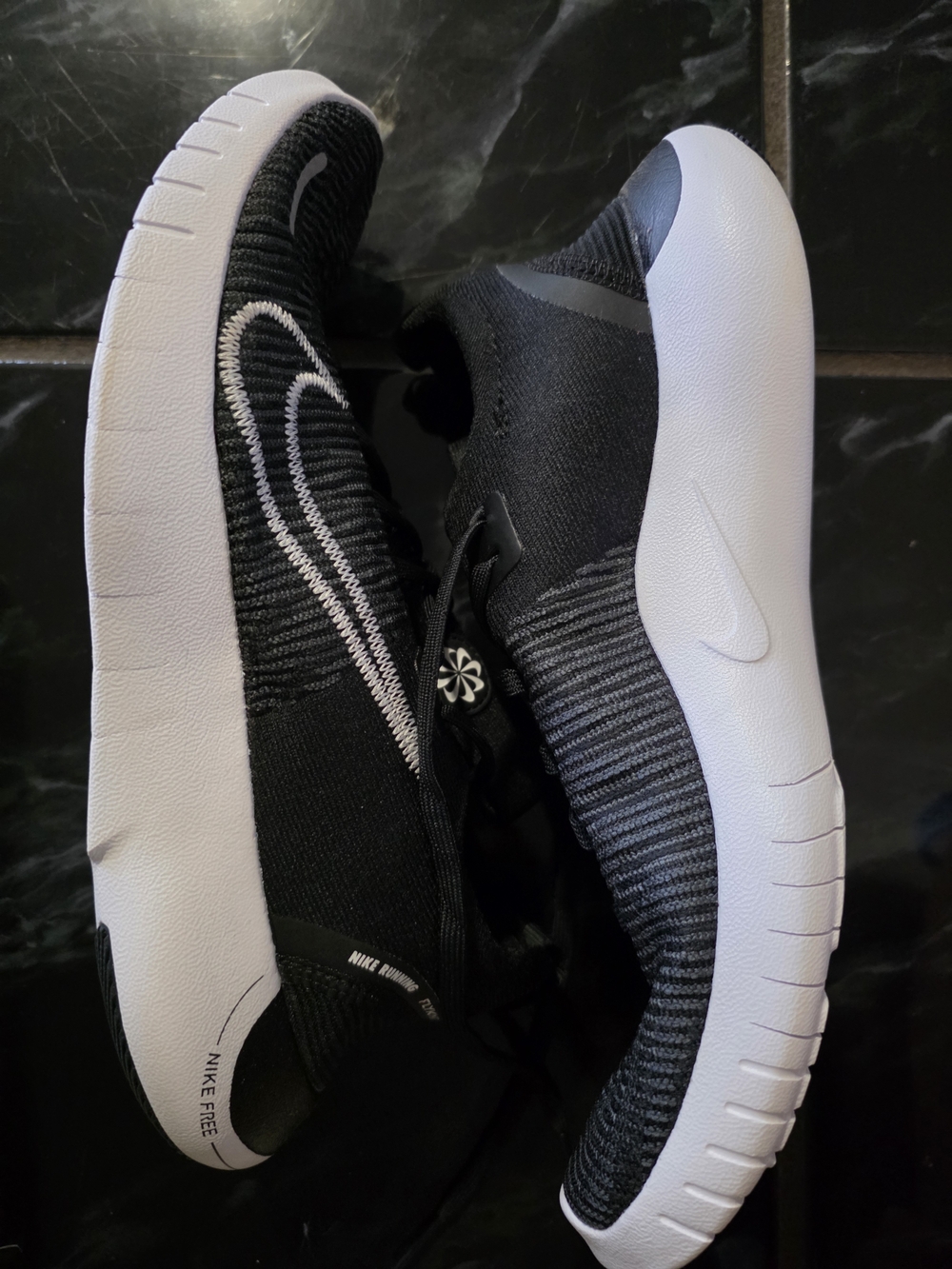 Nike Men's Black and White Knit Sneakers